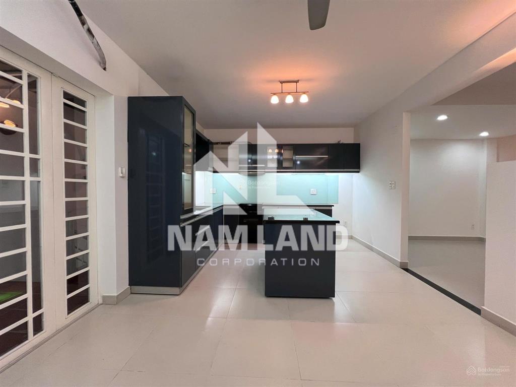 Cho thuê nhà 5pn, 5wc, 200m2, 40tr, tại liên phường, phước long b, q9, hcm