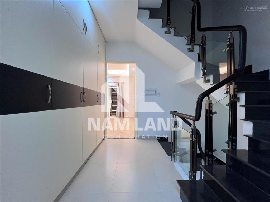 Cho thuê nhà 5pn, 5wc, 200m2, 40tr, tại liên phường, phước long b, q9, hcm