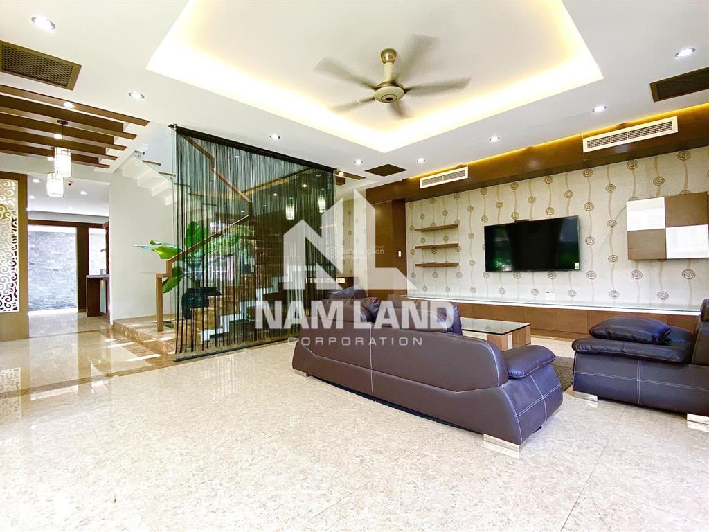 Cho thuê biệt thự 300m2, trệt 2 lầu, 5pn, 5wc, sân vườn, garage ô tô, giá 50 triệu