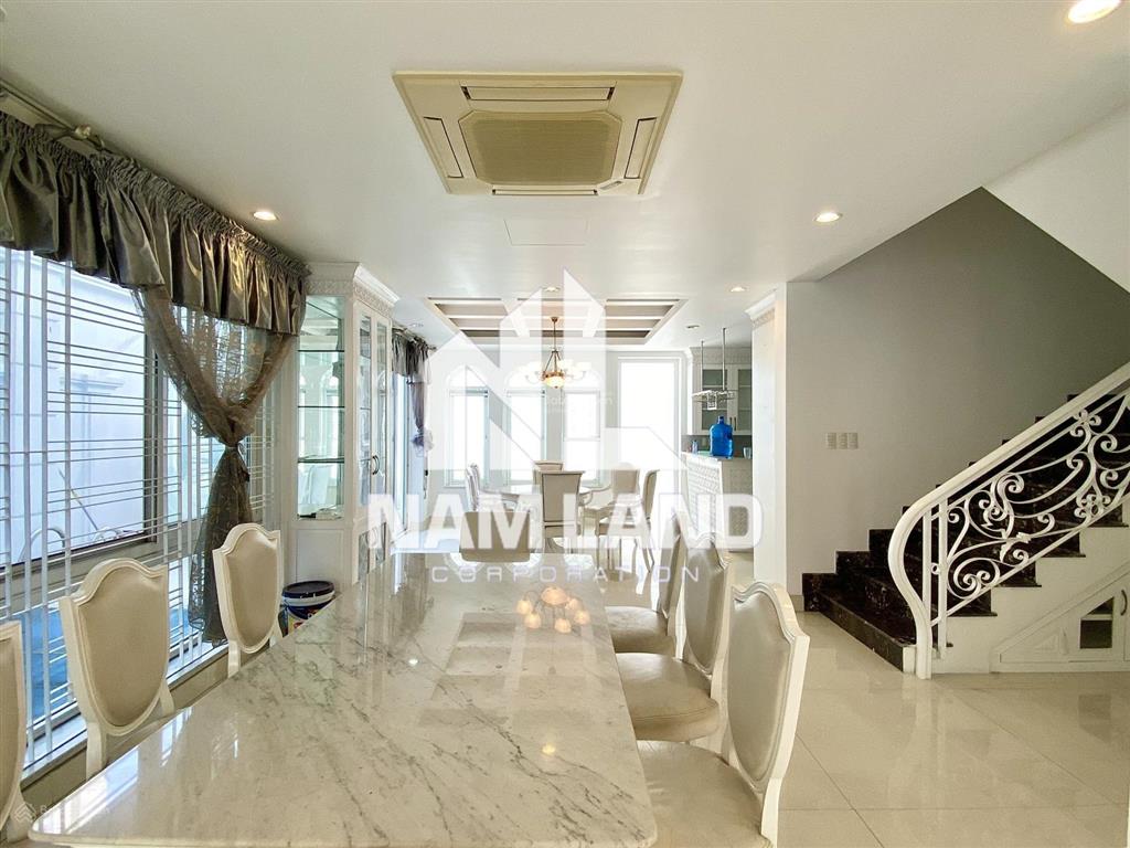 Nhà cho thuê làm văn phòng kết hợp ở, 200m2 trêt 3 lầu,5 phòng,5 wc,đường thông thoáng,40 triệu