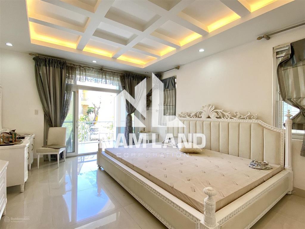 Nhà cho thuê làm văn phòng kết hợp ở, 200m2 trêt 3 lầu,5 phòng,5 wc,đường thông thoáng,40 triệu