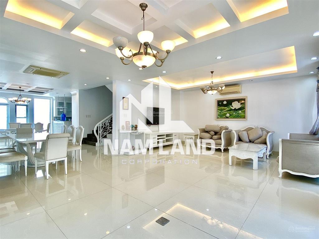 Nhà cho thuê làm văn phòng kết hợp ở, 200m2 trêt 3 lầu,5 phòng,5 wc,đường thông thoáng,40 triệu