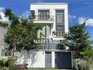 Nhà mới,phù hợp ở gia đình,trệt 2 lầu,5 phòng ngủ,full nt,đường ô tô,giá 28 triệu
