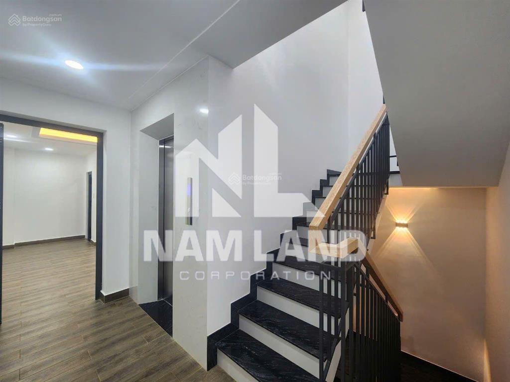 Nhà cho thuê làm vp trệt 3 lầu,125m2, 5pn,5wc,giá 28tr