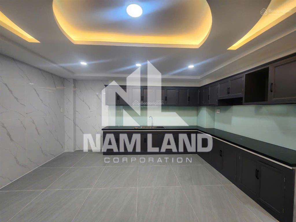 Nhà cho thuê làm vp trệt 3 lầu,125m2, 5pn,5wc,giá 28tr