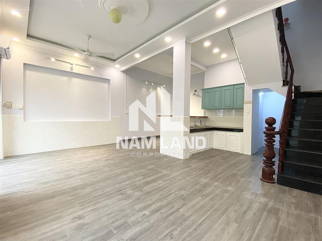 Cho thuê nhà ở kết hợp văn phòng, trệt 2 lầu, ntcb,đường thông xe tải,giá thuê 30tr