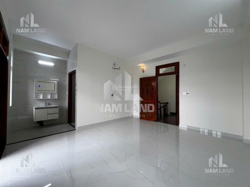 Nhà mới 100% cho thuê vp,trệt 3 lầu,6pn,6wc,giá 28tr