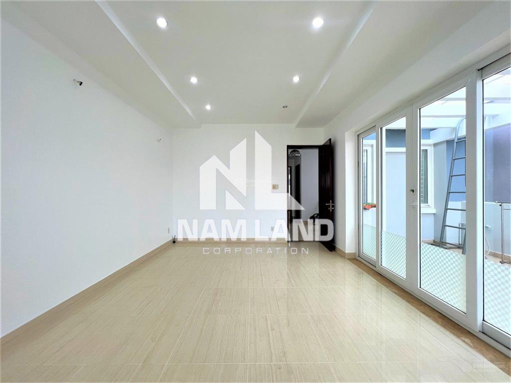 Nhà cho thuê trệt 2 lầu,120m2,5pn,5wc,giá 28tr