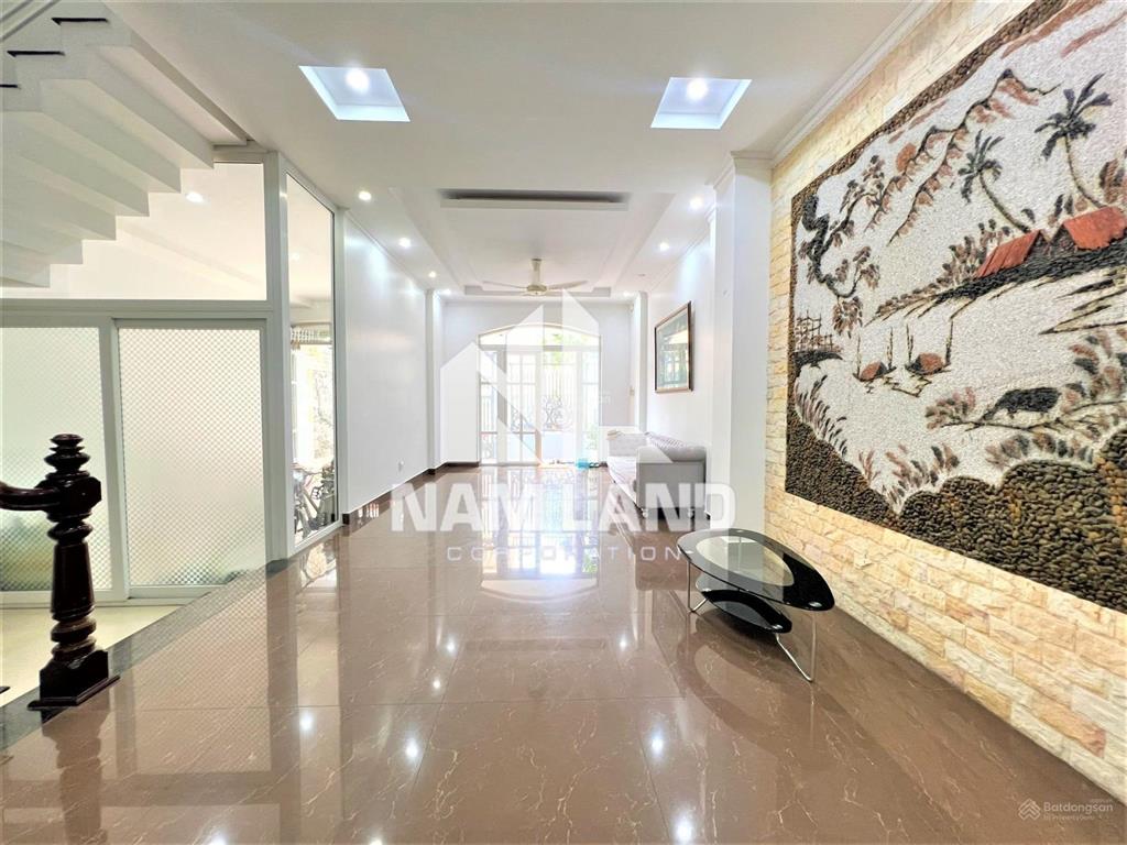 Nhà cho thuê trệt 2 lầu,120m2,5pn,5wc,giá 28tr