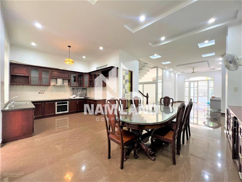 Nhà cho thuê trệt 2 lầu,120m2,5pn,5wc,giá 28tr