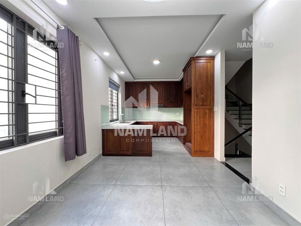 Cho thuê nhà ở kết hợp vp 8x20, trệt 3 lầu sân thượng, 5pn,giá 30tr