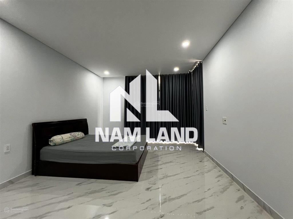 Nhà cho thuê trệt 2 lầu, sân trước, ntcb, 6pn,6wc,giá 28tr