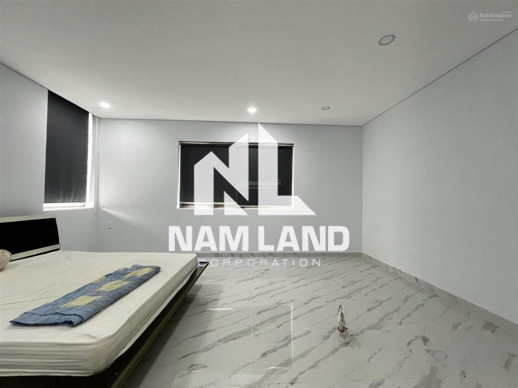 Nhà cho thuê trệt 2 lầu, sân trước, ntcb, 6pn,6wc,giá 28tr