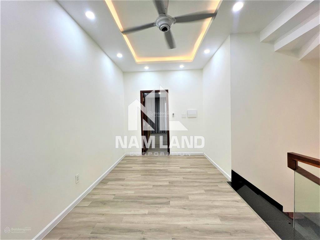 Nhà cho thuê 180m2,full nội thất,đường lớn,kdc yên tĩnh,giá 20tr