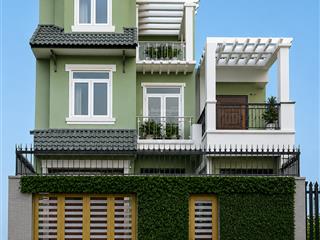 Nhà cho thuê 180m2,full nội thất,đường lớn,kdc yên tĩnh,giá 20tr