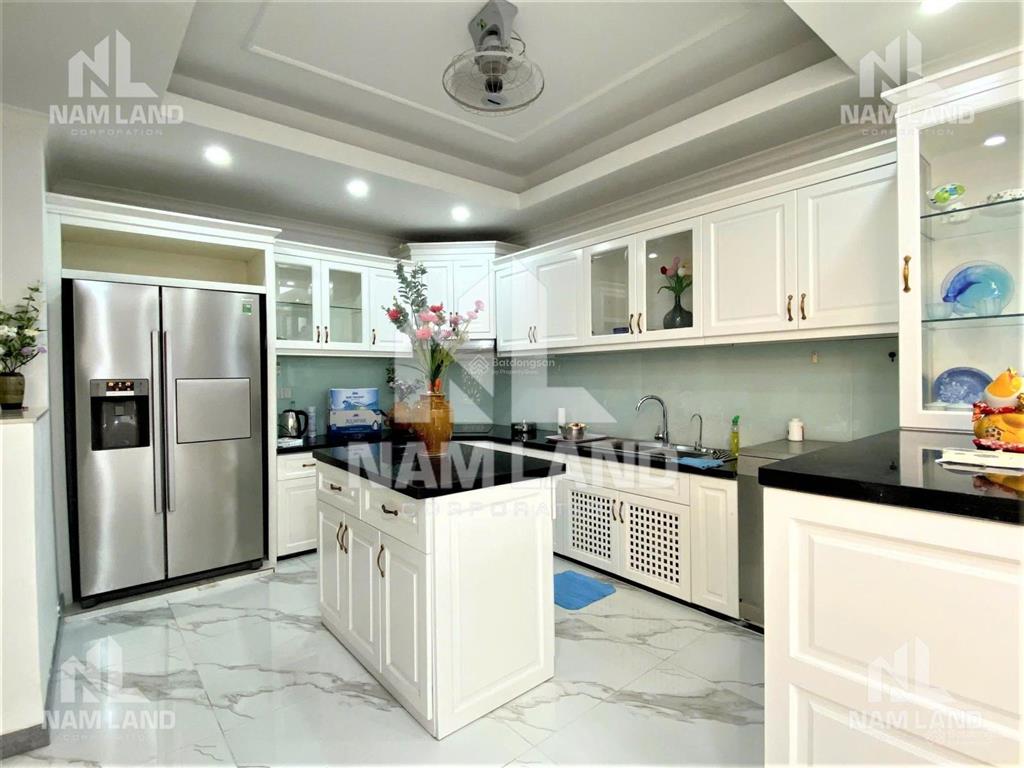 Nhà cho thuê full nội thất hiện đại, trệt 3 lầu,5pn,thang máy,giá 38tr