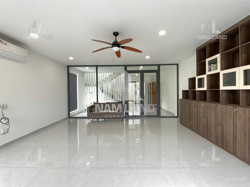 Nhà cho thuê ở kết hợp văn phòng,trệt 4 lầu,ntcb,đường lớn dễ kinh doanh,giá 30tr