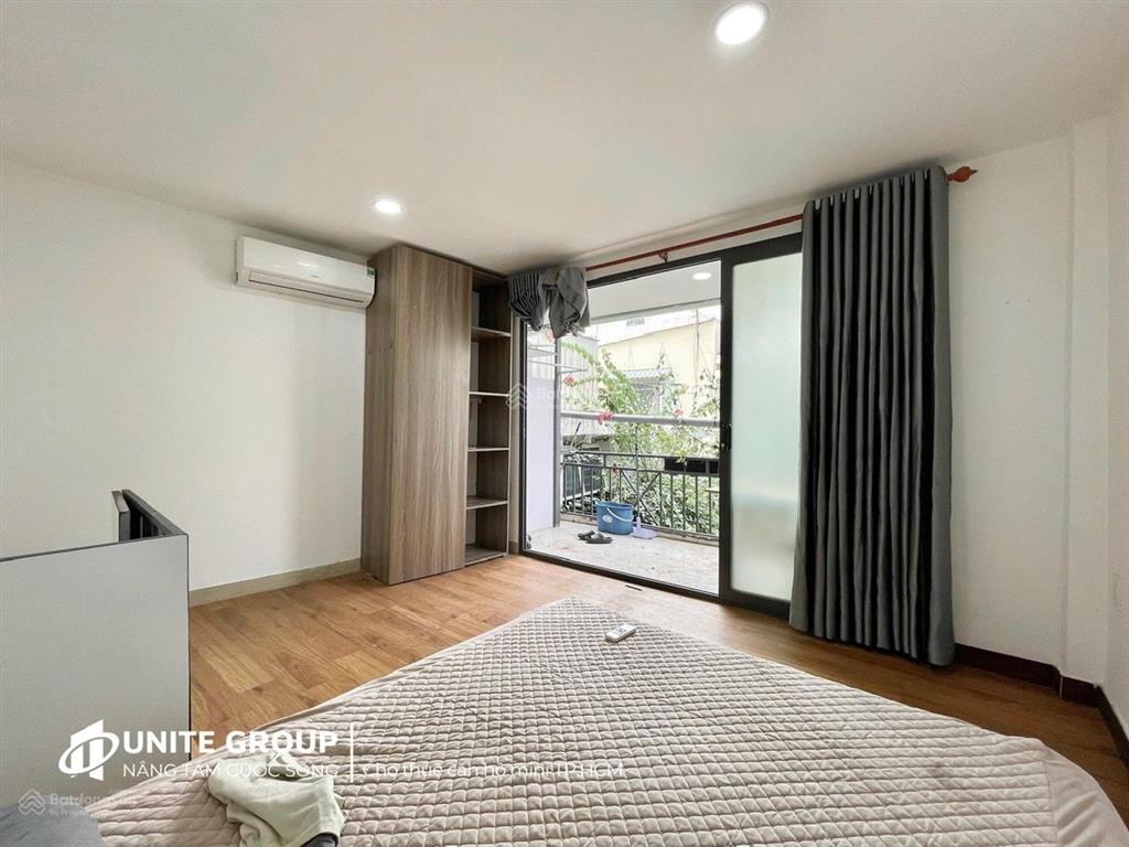 Trống sẵn 1 phòng duplex full nt gác cao 2mgần ngã tư hàng xanh, thuận tiện di chuyển quận 1, 2, 3