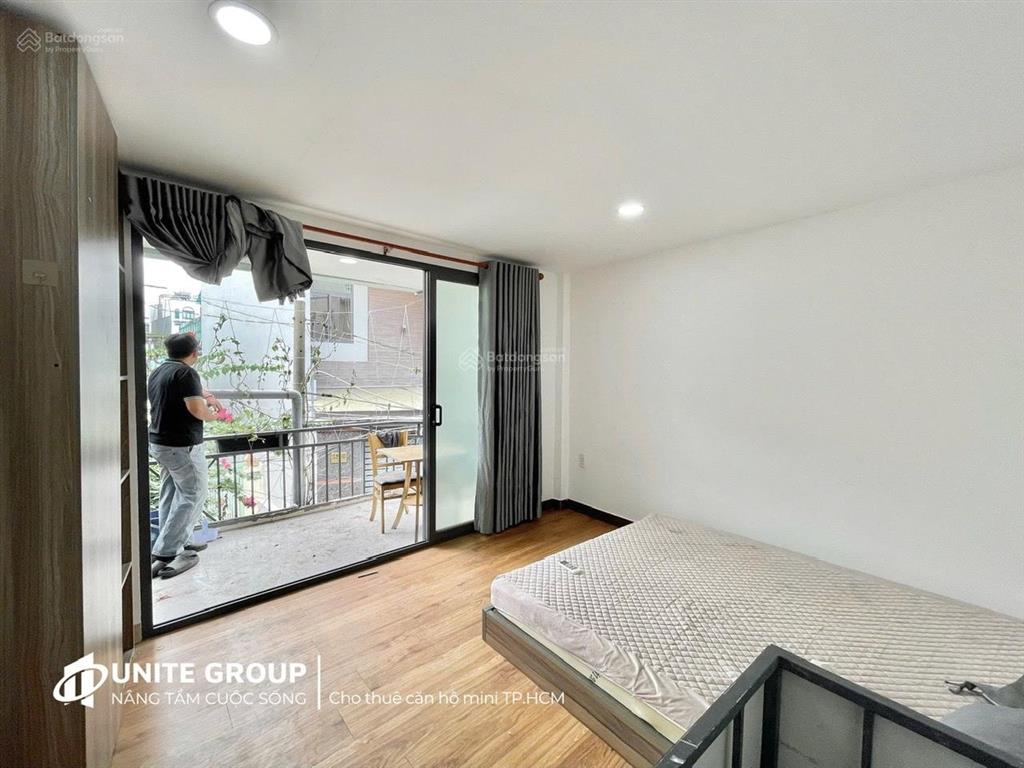 Trống sẵn 1 phòng duplex full nt gác cao 2mgần ngã tư hàng xanh, thuận tiện di chuyển quận 1, 2, 3