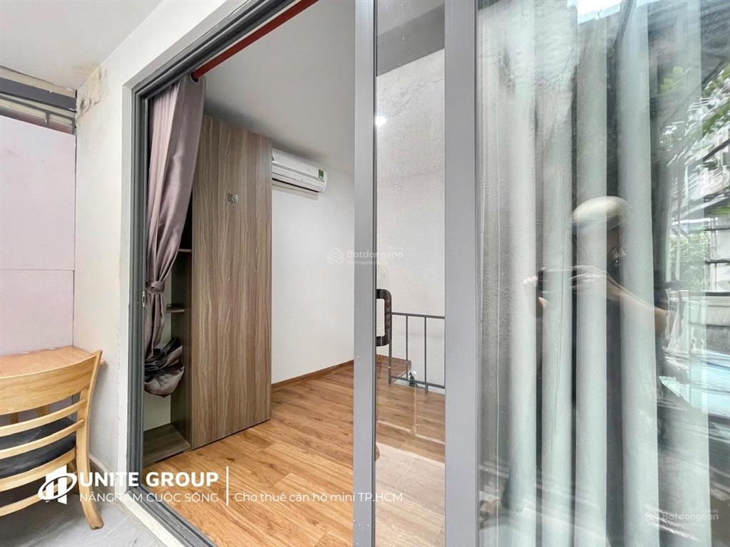 Trống sẵn 1 phòng duplex full nt gác cao 2mgần ngã tư hàng xanh, thuận tiện di chuyển quận 1, 2, 3