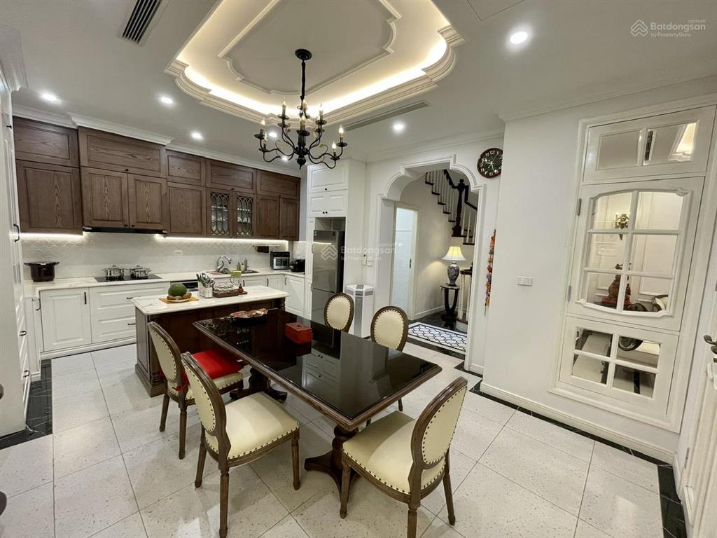 Hiếmảnh thực tế bán liền kề tô hiệu bà triệu, hà đông, 83m²x4 tầng, ô tô tránh, an ninh biệt lập