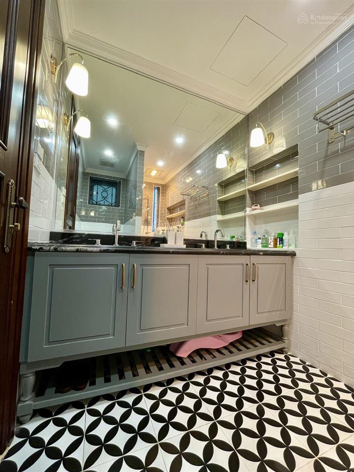 Hiếmảnh thực tế bán liền kề tô hiệu bà triệu, hà đông, 83m²x4 tầng, ô tô tránh, an ninh biệt lập