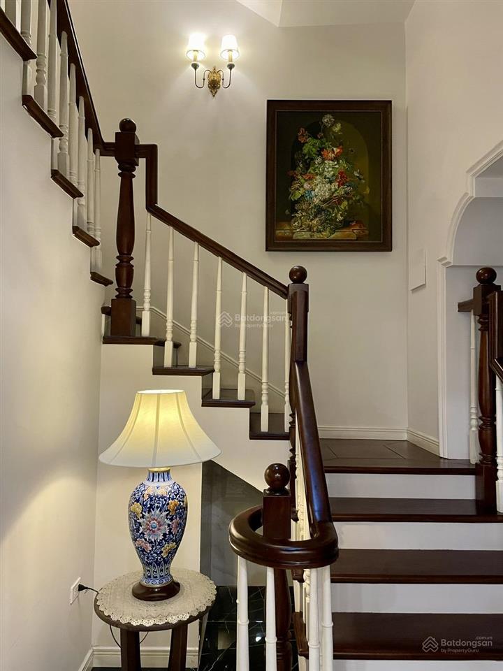 Hiếmảnh thực tế bán liền kề tô hiệu bà triệu, hà đông, 83m²x4 tầng, ô tô tránh, an ninh biệt lập