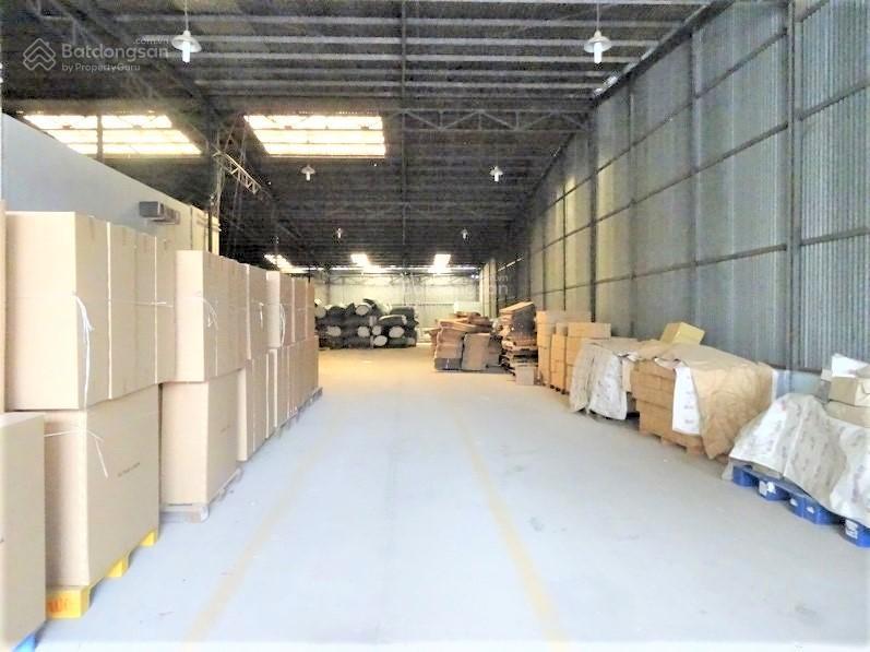Cần bán nhà kho xưởng, diện tích 1.600m2 (30x53), cách công viên 30/4 khoảng 200m