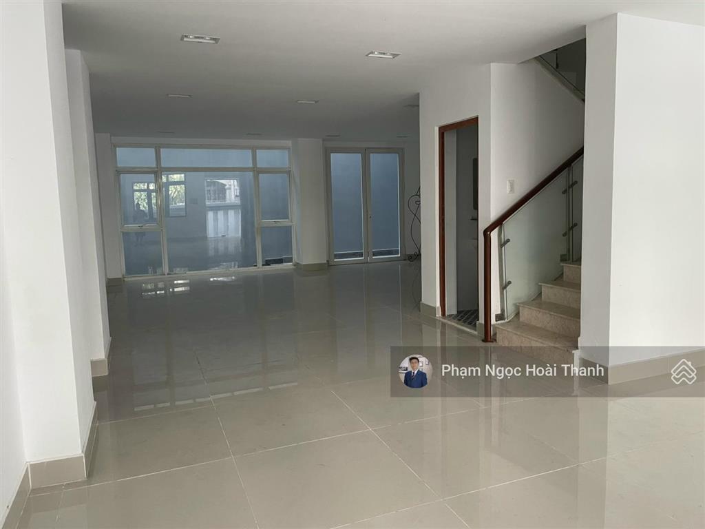 Bán villa ngay phan xích long | dt 8 x 16m (128m2) | 4 tầng | giá 49 tỷ