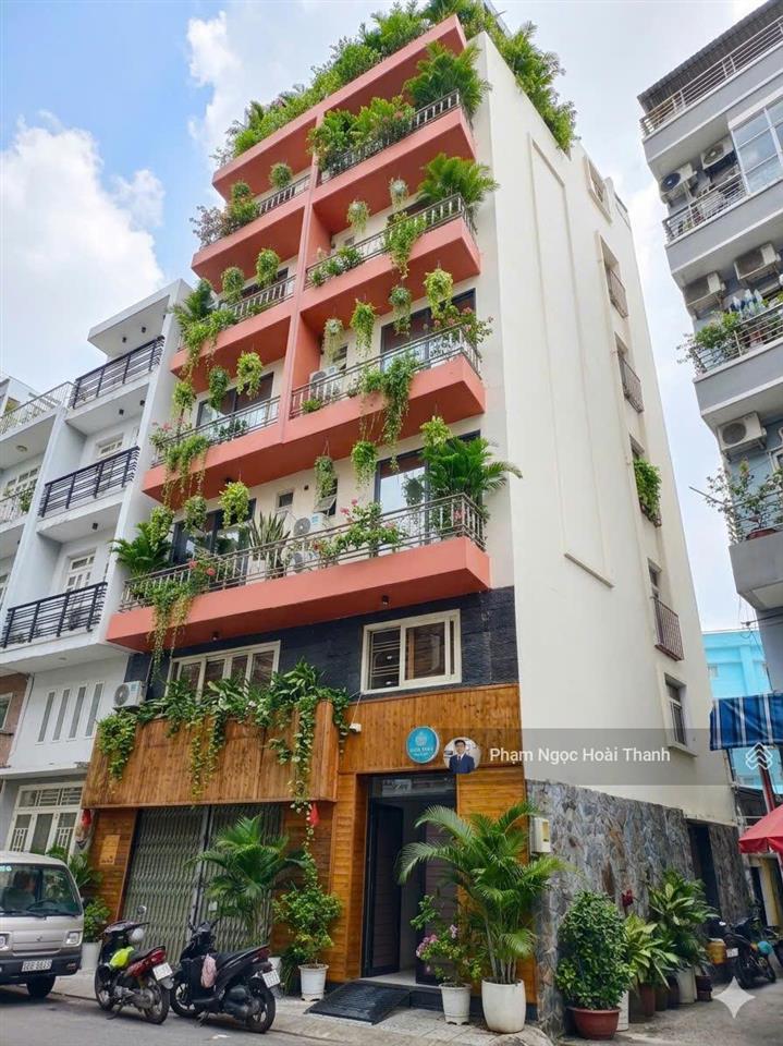 Bán khách sạn cmt8, quận 3 | ngay metro | 7 tầng + thang máy | hđt 120tr/th | giá 35,5 tỷ