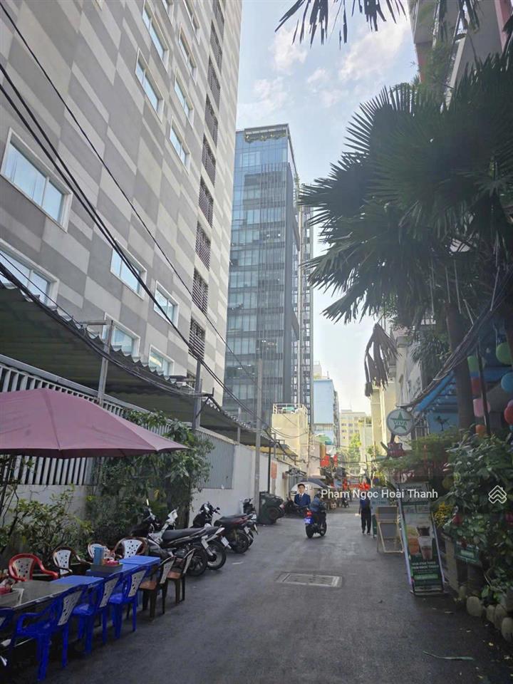 Bán villa trần hưng đạo, quận 1 || (hầm + 6 tầng) || dt 8 x 25m, (240m2) || chỉ 65 tỷ