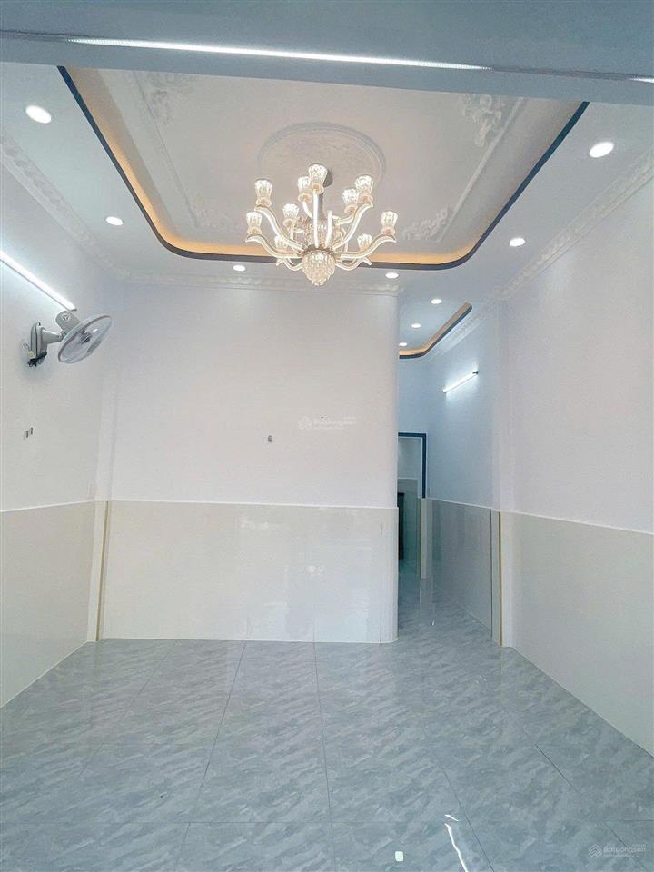 Bán nhà cấp 4 dt 4x10m  1,05 tỷ  ngay chung cư picity  tx14  quận 12