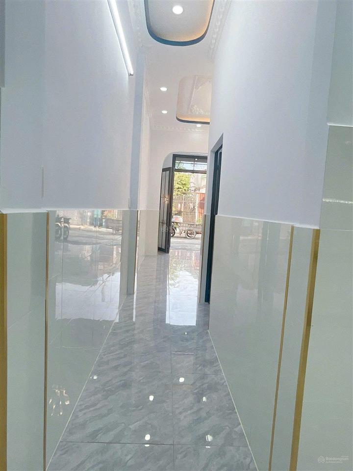 Bán nhà cấp 4 dt 4x10m  1,05 tỷ  ngay chung cư picity  tx14  quận 12