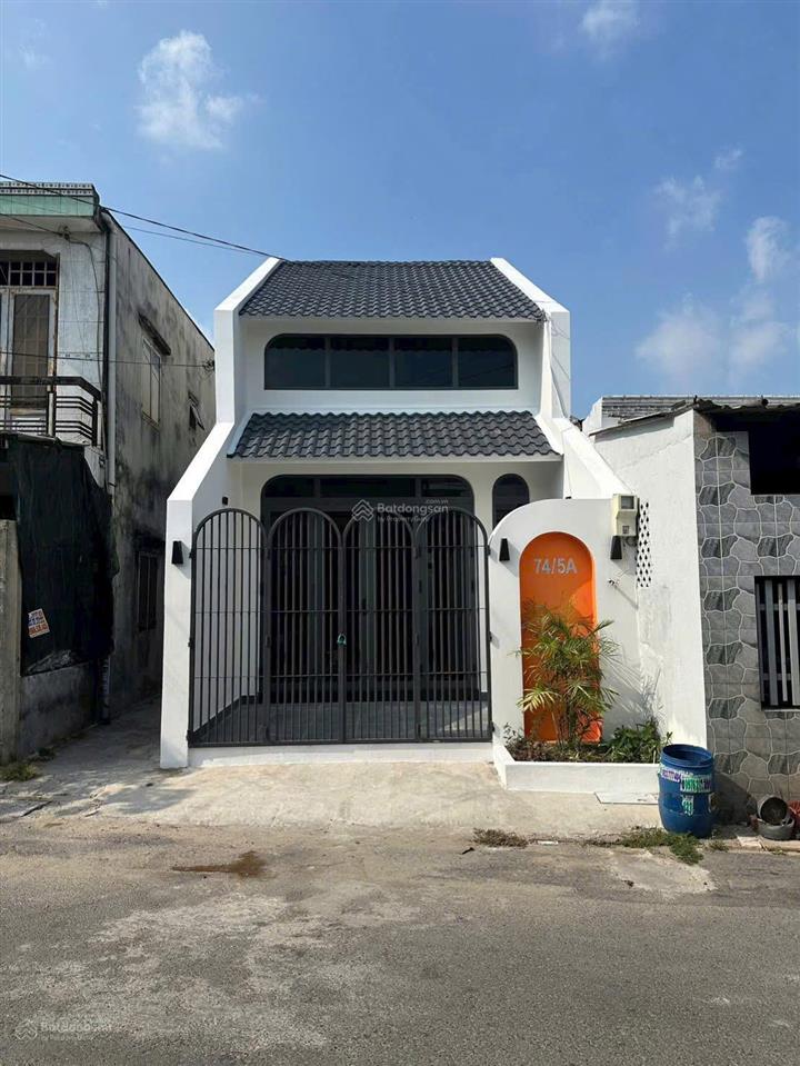 Cần bán nhà mới xây 4 x 9m  1tỷ348tr  ngay ngã tư ga  quận 12