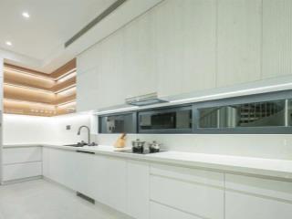Tôi cần cho thuê ngay biệt thự mặt sông one river villa full nội thất 4pn, có hồ bơi 130tr/tháng