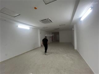 Cho thuê nhà mặt phố đình thôn căn góc 2 mặt tiền, diện tích 45m2 x 4 tầng
