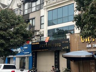 Cho thuê nhà mặt phố quan hoa  cầu giấy, diện tích 85m2 x 5 tầng, mt 5m, thang máy đủ cả