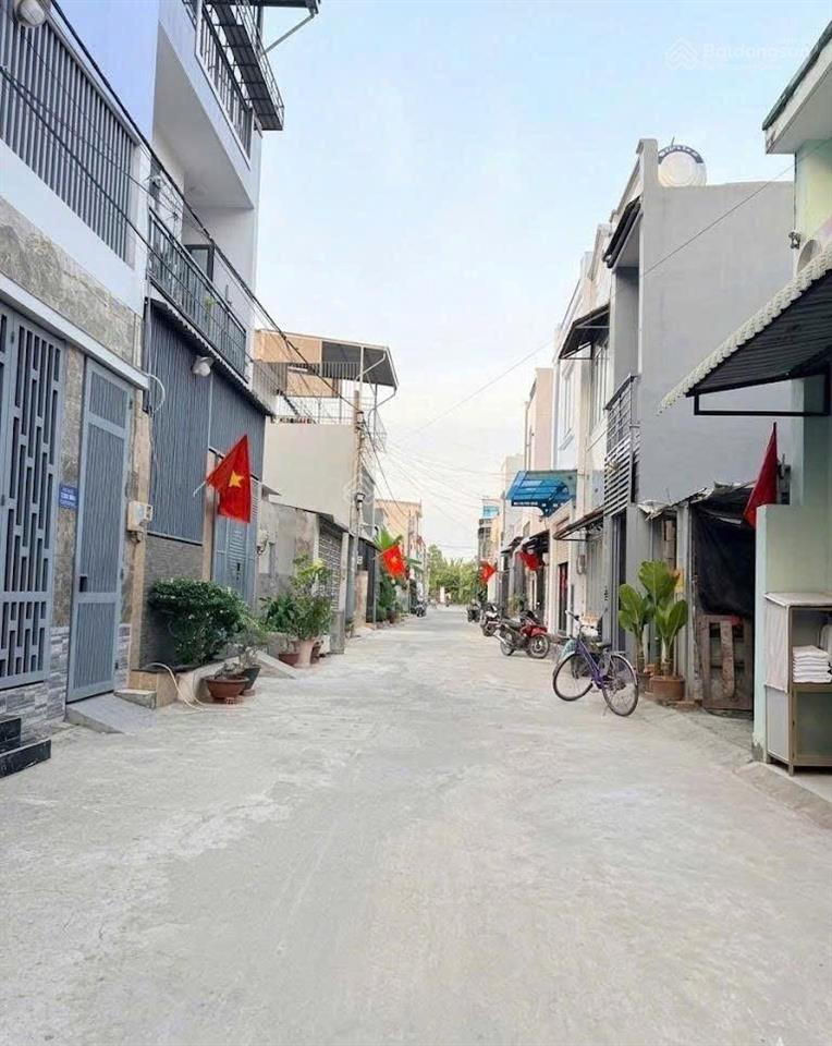 2.65tỷ giá mềm nhà shr, đường ôtô cạnh chợ long phước ( quận 9 cũ)