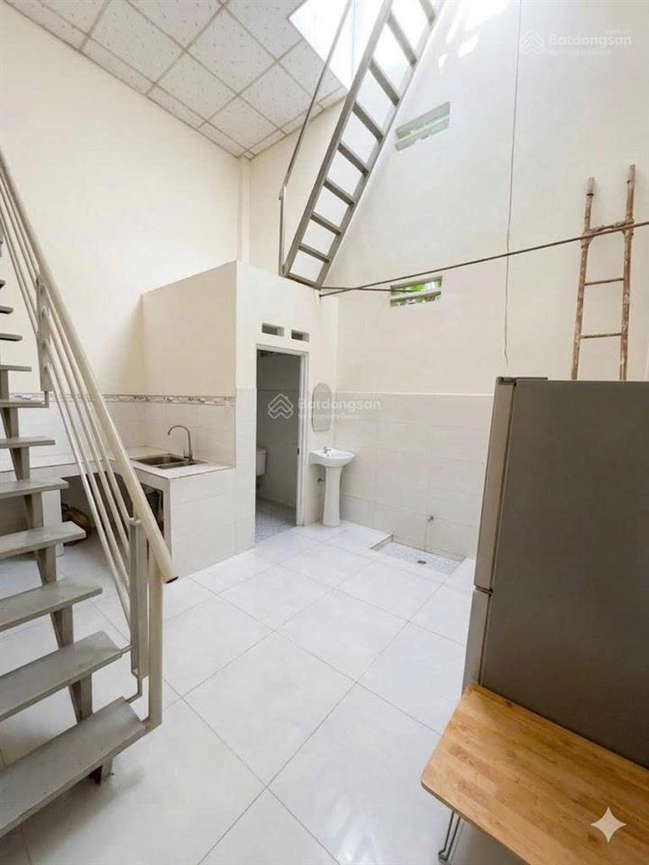 2.65tỷ giá mềm nhà shr, đường ôtô cạnh chợ long phước ( quận 9 cũ)