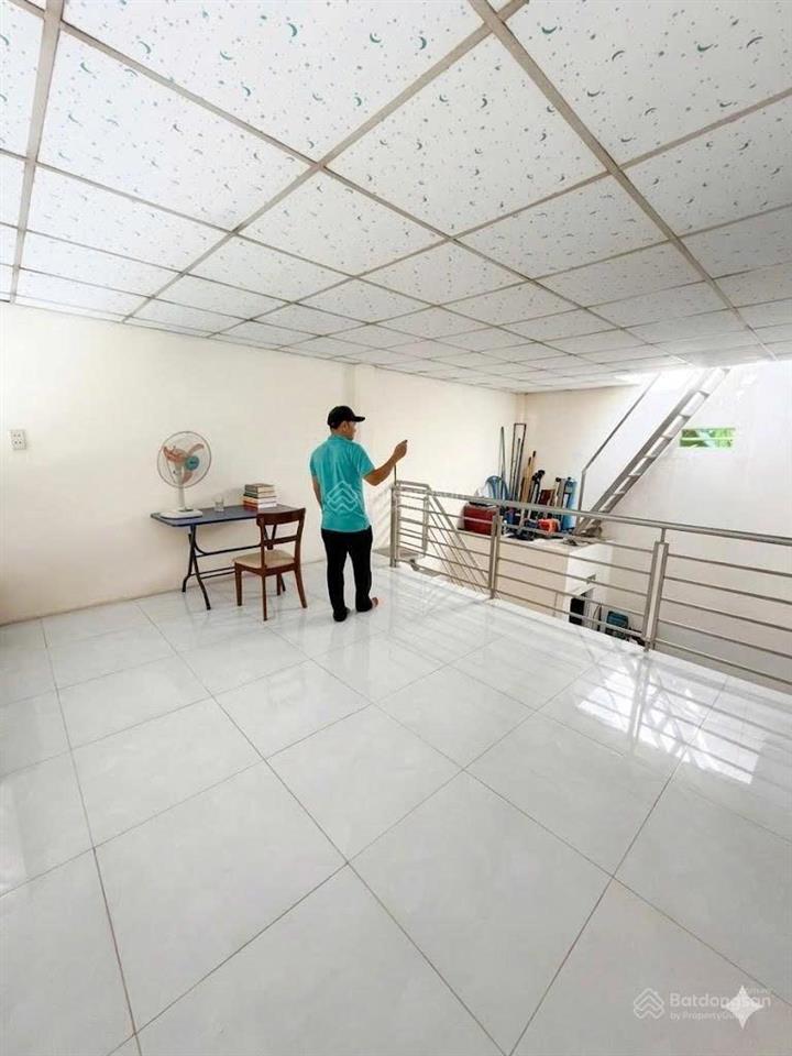 2.65tỷ giá mềm nhà shr, đường ôtô cạnh chợ long phước ( quận 9 cũ)