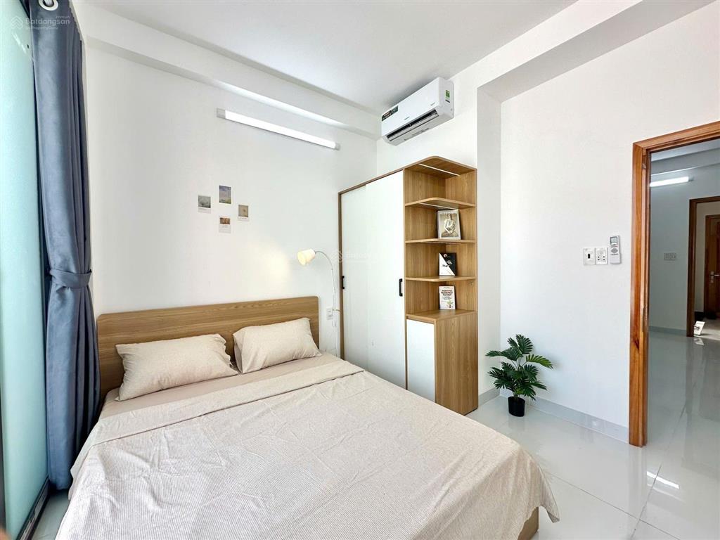 Khai trương chdv mới xây thang máy + pccc đầy đủ 1pn 1pk 50m2 bancol full nội thất gần hàng xanh