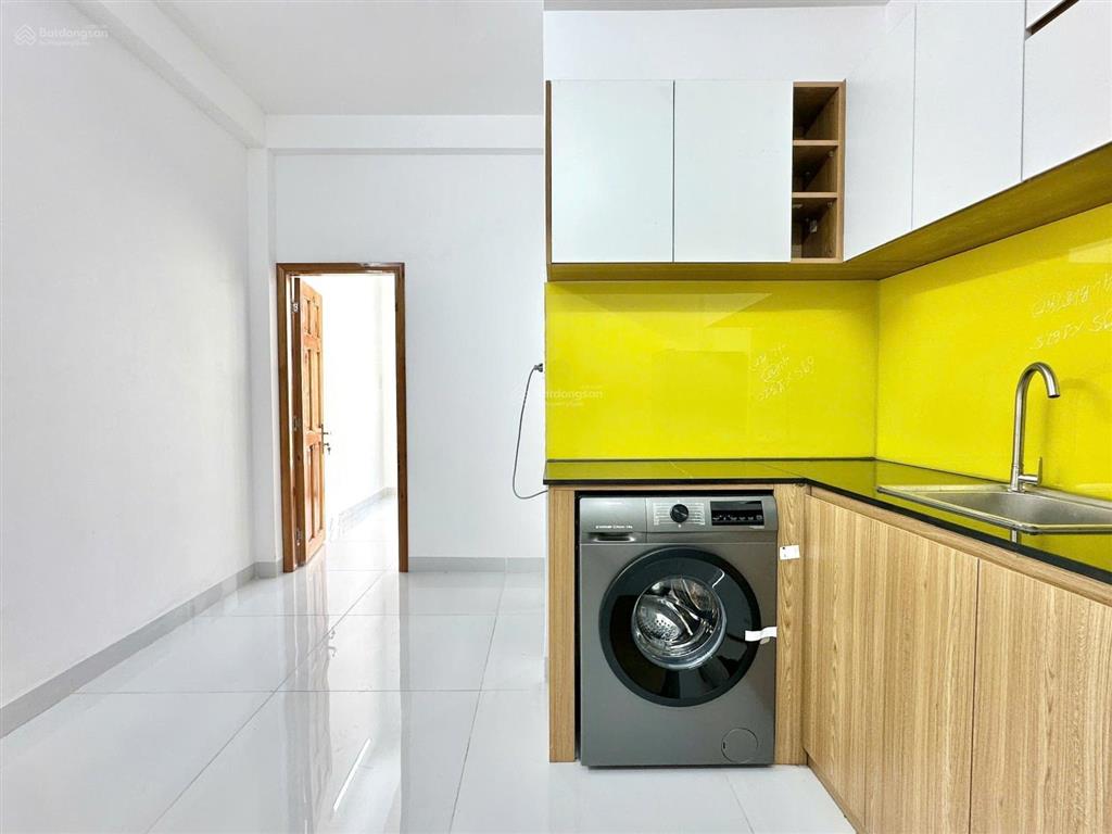 Khai trương chdv mới xây thang máy + pccc đầy đủ 1pn 1pk 50m2 bancol full nội thất gần hàng xanh