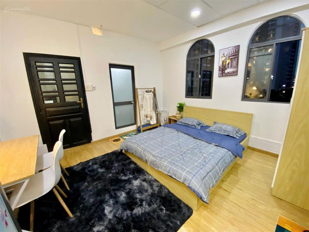 Cho thuê studio penthouse balcony 30m2 gần saigon pearl, vinhomes, cầu thủ thiêm