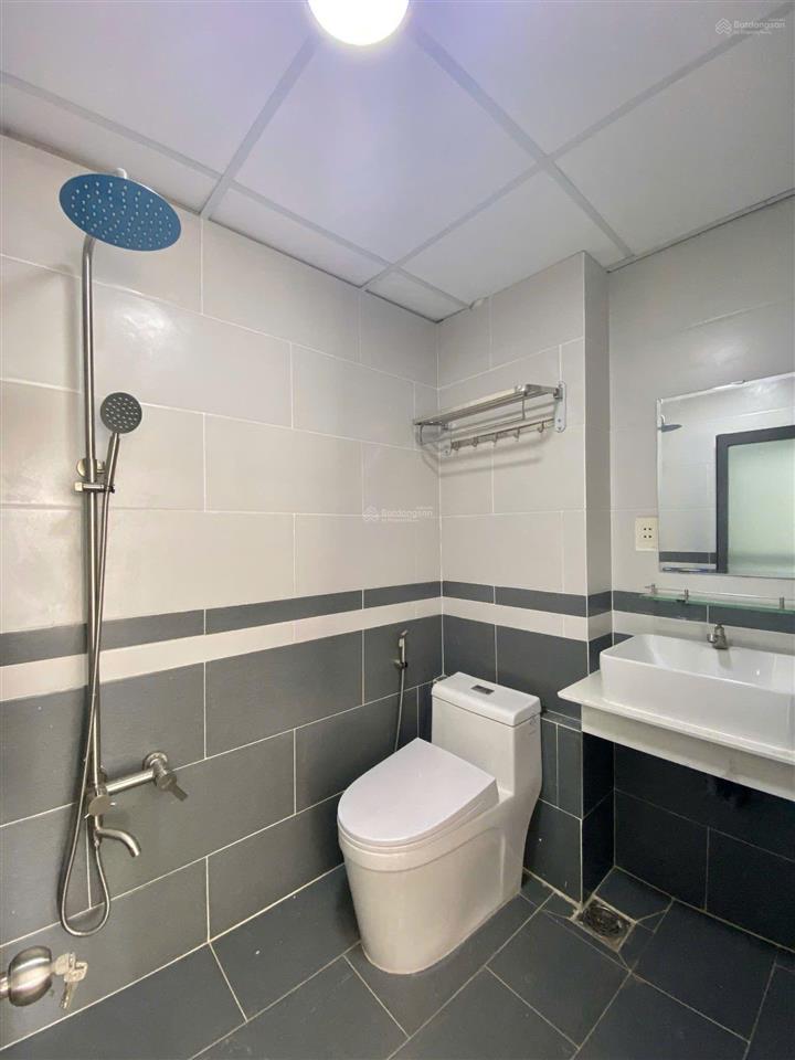 Cho thuê studio penthouse balcony 30m2 gần saigon pearl, vinhomes, cầu thủ thiêm