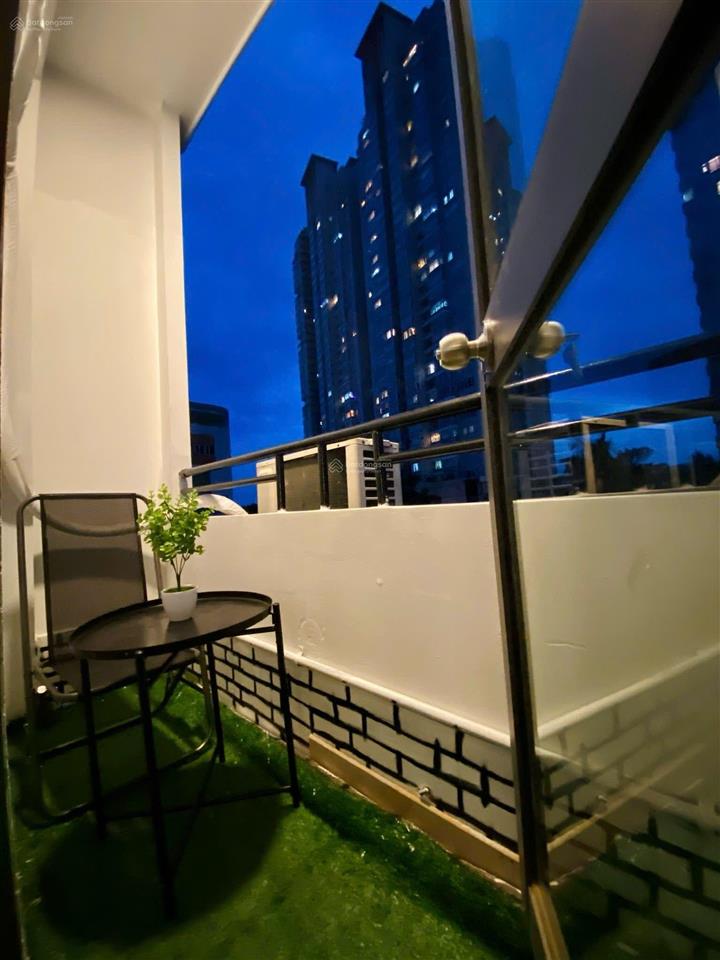Cho thuê studio penthouse balcony 30m2 gần saigon pearl, vinhomes, cầu thủ thiêm