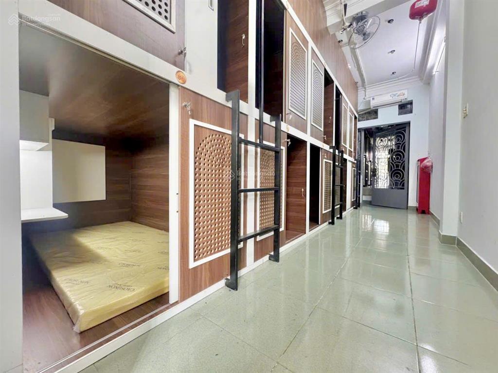 Sleepbox cao cấp mới 100%  cửa khoá riêng tư  đầy đủ tiện nghi  có ban công  kha vạn cân