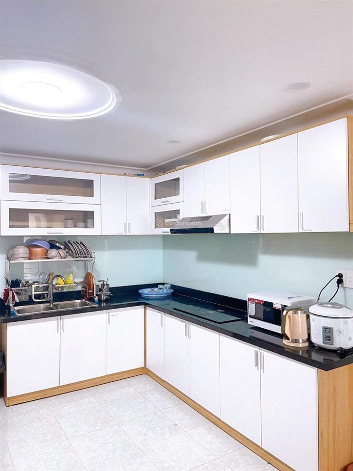 Sleepbox cao cấp bình thạnh gần ngã tư hàng xanh và các trường đại học