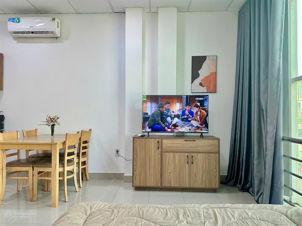 Căn hộ 2 phòng ngủ ngay cầu kiệu  gần ngã tư phú nhuận  có thang máy