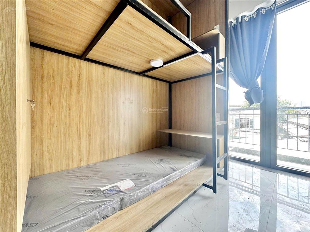 Sleepbox mới 100% có thang máy + ban công  gần cđ công nghệ tphcm