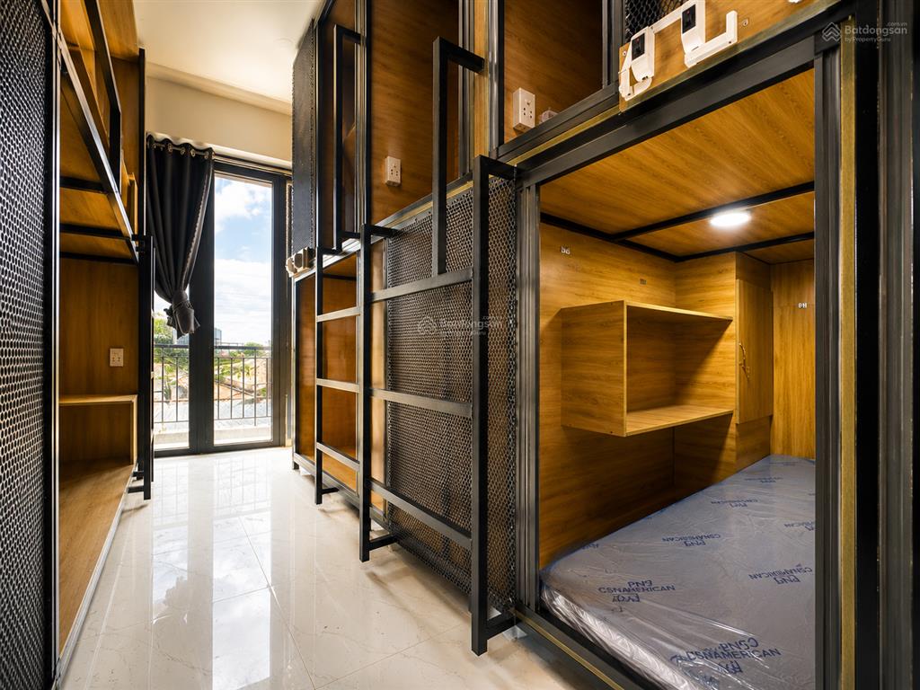 Sleepbox mới 100% có thang máy + ban công  gần cđ công nghệ tphcm